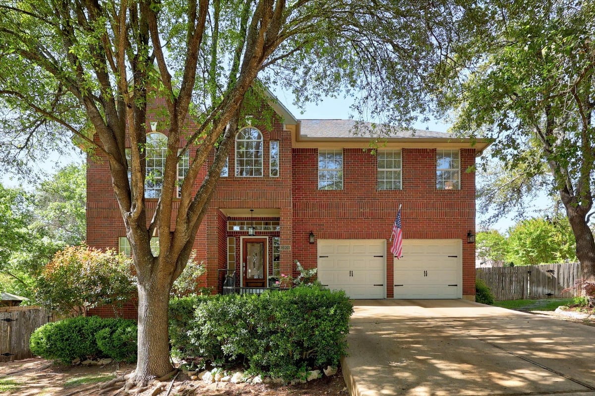 View 3901 Wharton Ct in Steiner Ranch Ph 01 Sec 02-A 3901 Wharton Ct - front exterior - Luxury home in Steiner Ranch Ph 01 Sec 02-A, Austin, TX