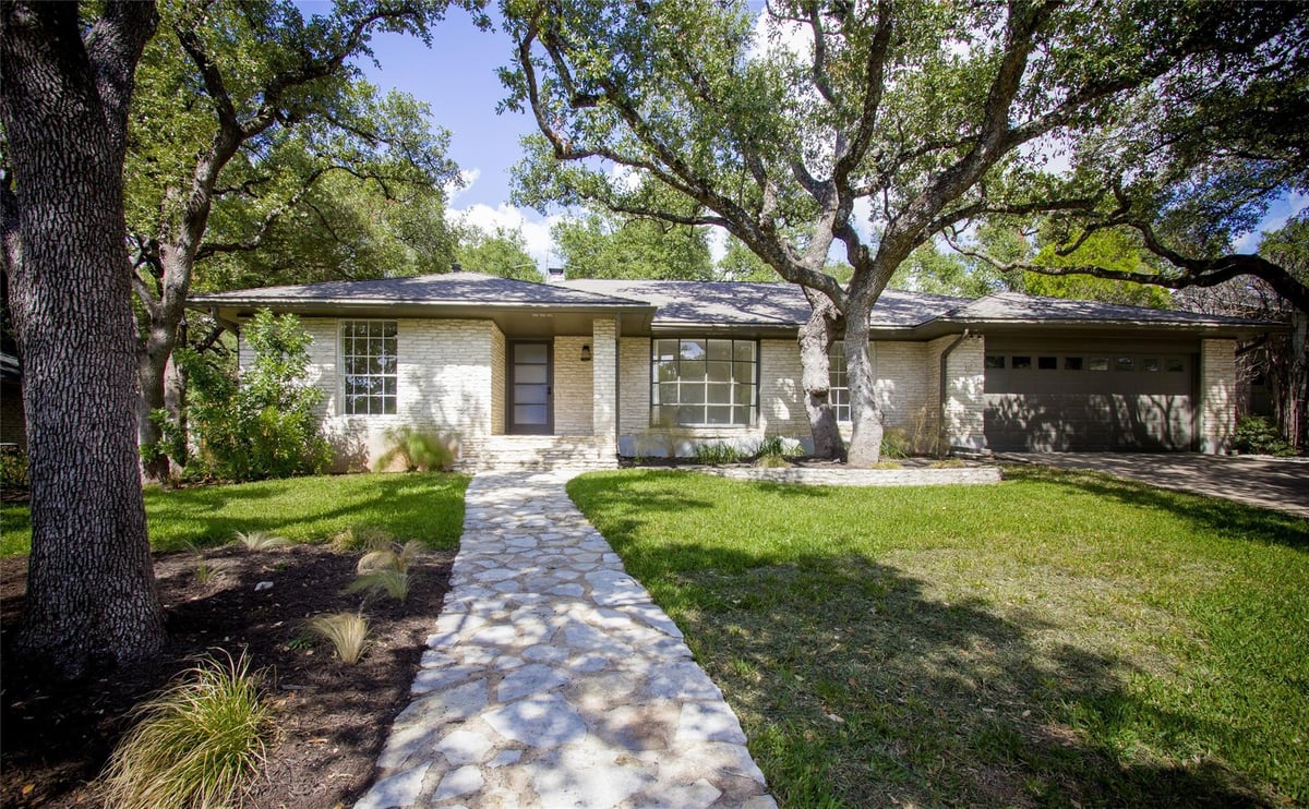 View 3902 Sidehill PATH in Northwest Hills Northwest Oaks 3902 Sidehill PATH - front exterior - Luxury home in Northwest Hills Northwest Oaks, Austin, TX