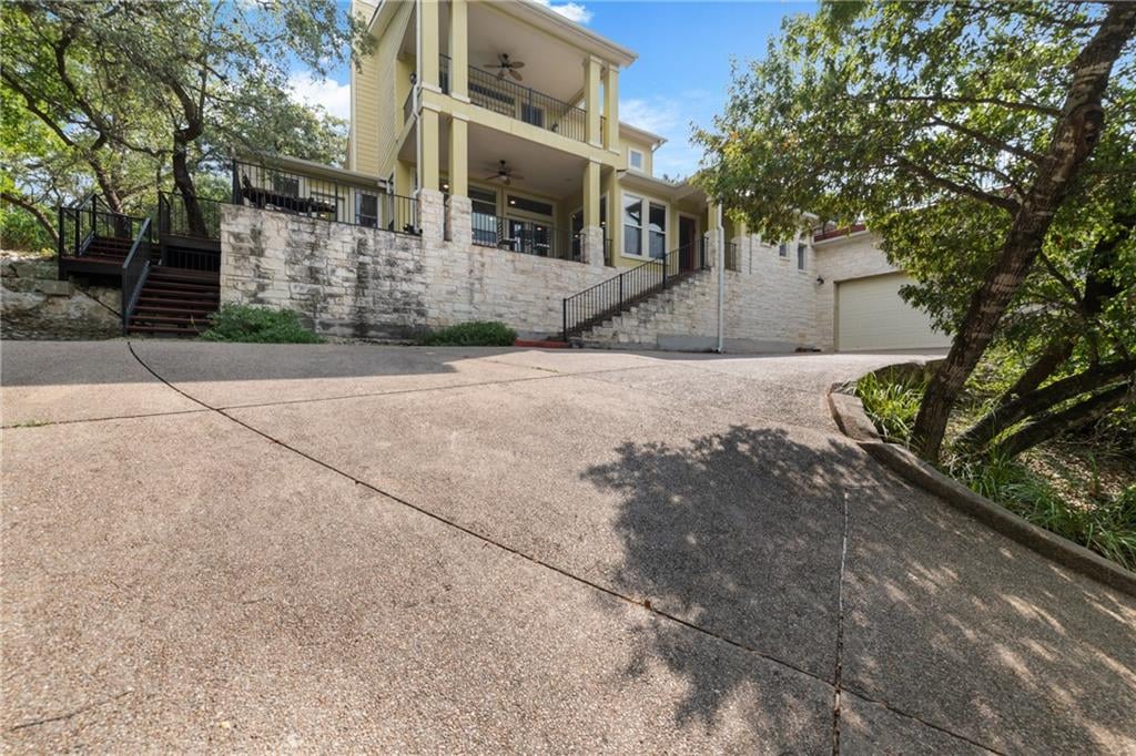 View 3904 Knollwood DR in Bos 3904 Knollwood DR - front exterior - Luxury home in Bos, Austin, TX