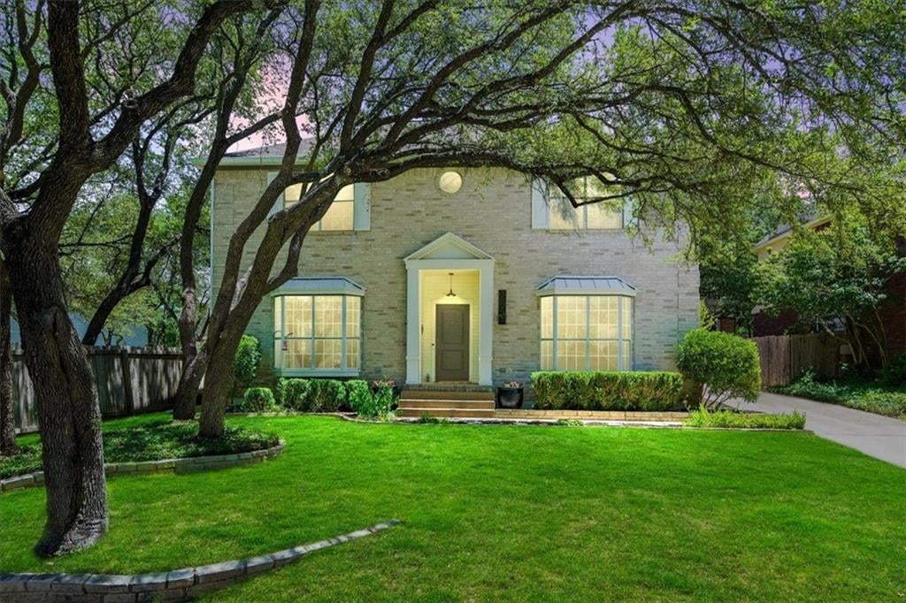 View 3905 Caney Creek Rd in Steiner Ranch Ph 01 Sec 01 3905 Caney Creek Rd - front exterior - Luxury home in Steiner Ranch Ph 01 Sec 01, Austin, TX