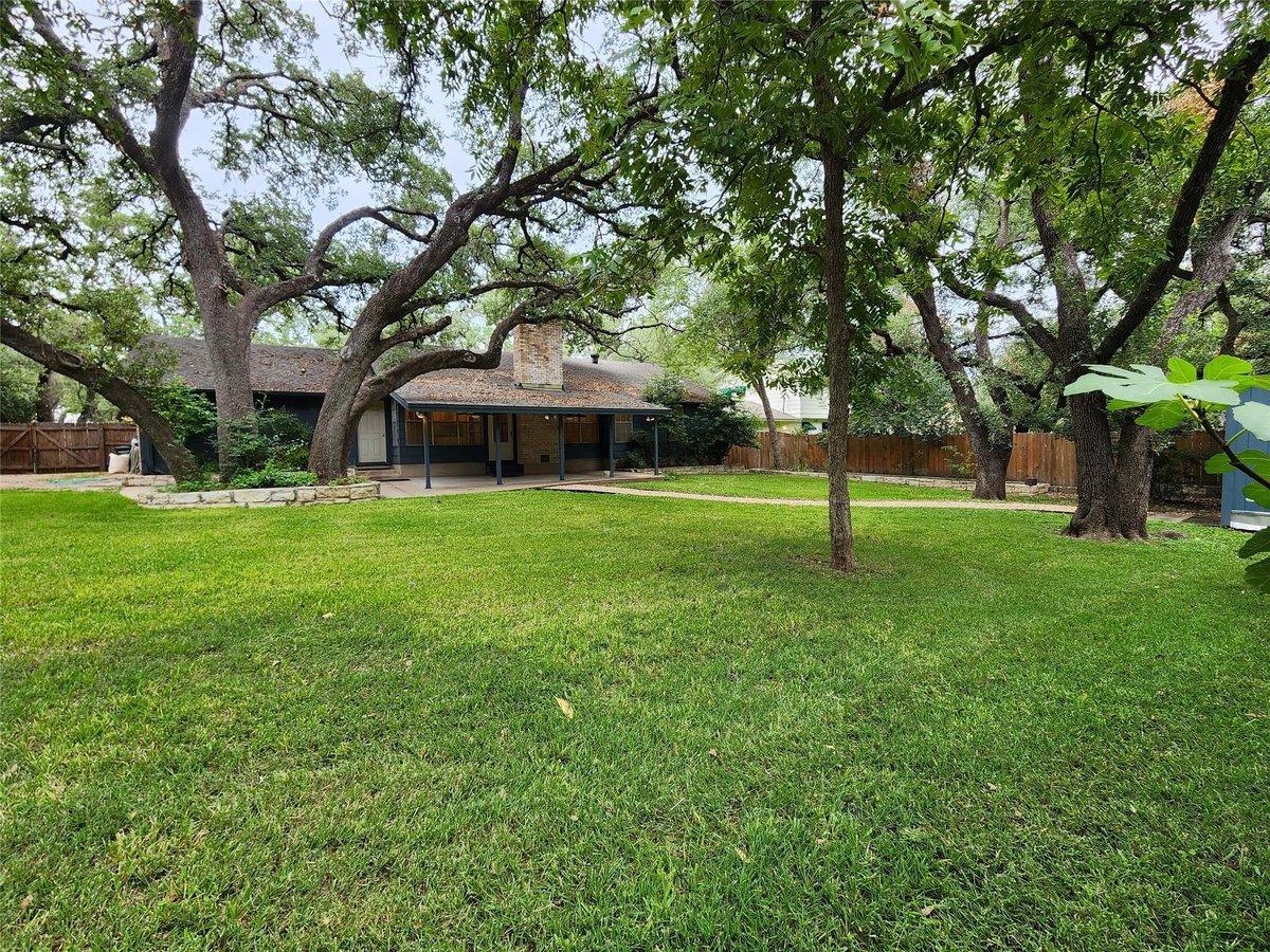 View 3905 North Hills Dr in Northwest Hills Sec 08 3905 North Hills Dr - front exterior - Luxury home in Northwest Hills Sec 08, Austin, TX