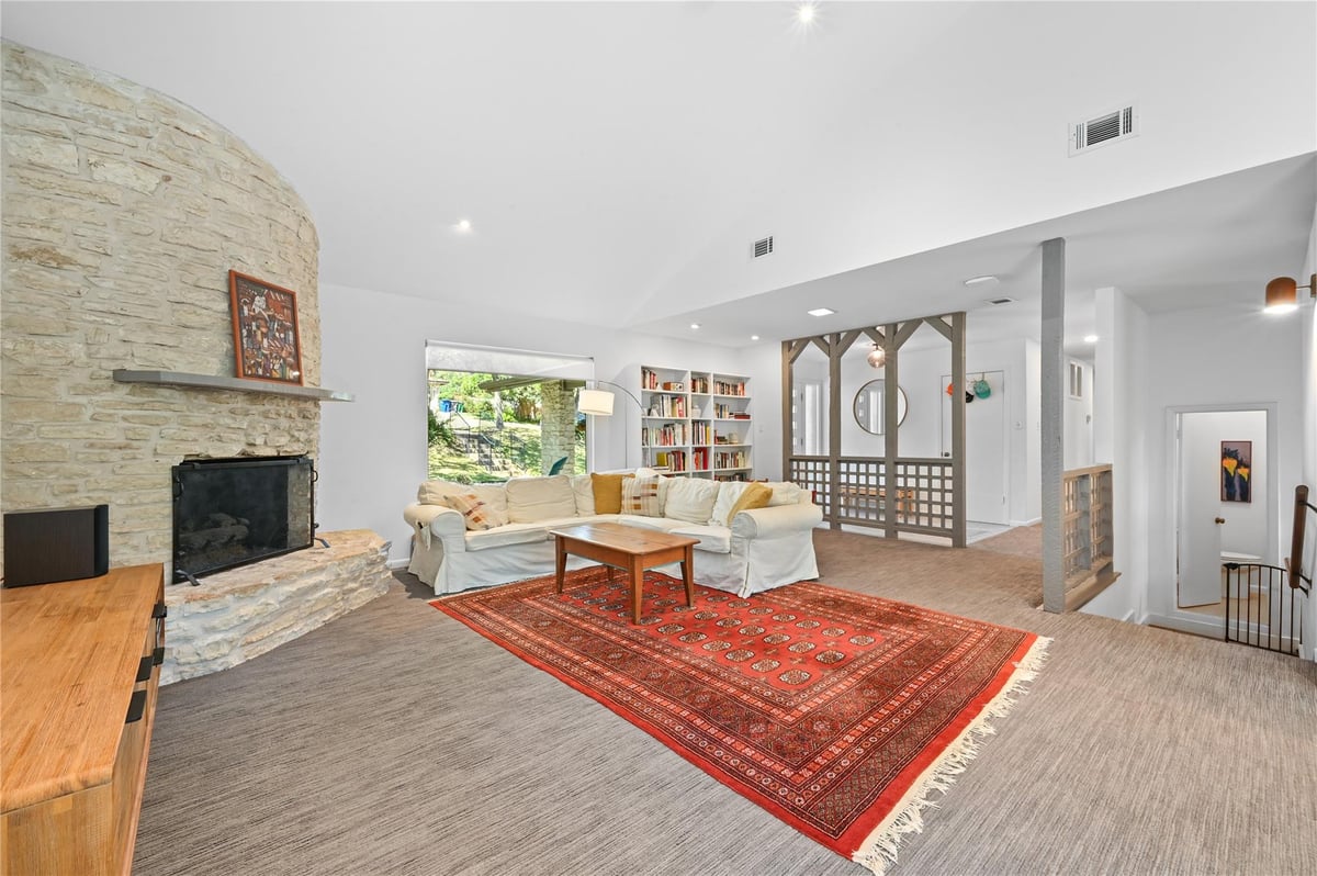 Living area at 3907 Cresthill Dr - 3 bed 2 bath home