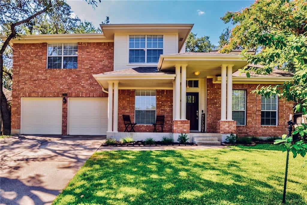 View 3907 John Simpson Trl in Steiner Ranch Ph 01 Sec 02-A 3907 John Simpson Trl - front exterior - Luxury home in Steiner Ranch Ph 01 Sec 02-A, Austin, TX