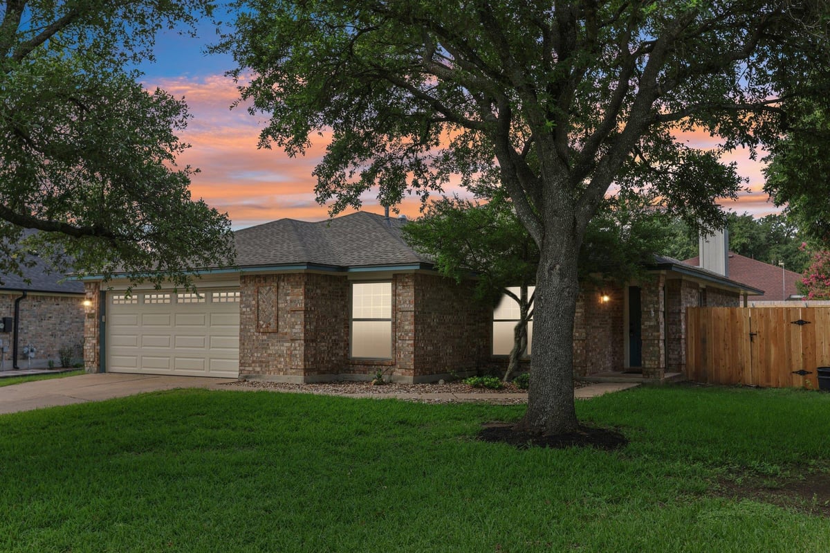 View 3909 Coffee Bean CV in Willow Run Sec 07 3909 Coffee Bean CV - front exterior - Luxury home in Willow Run Sec 07, Austin, TX