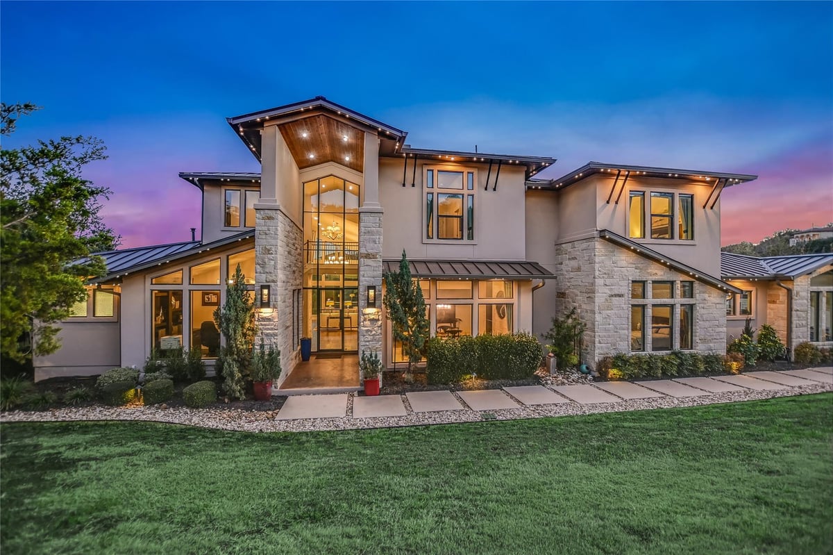 3909 Scenic Overlook Trl - front exterior - Luxury home in Canyons At Lake Travis, Austin, TX