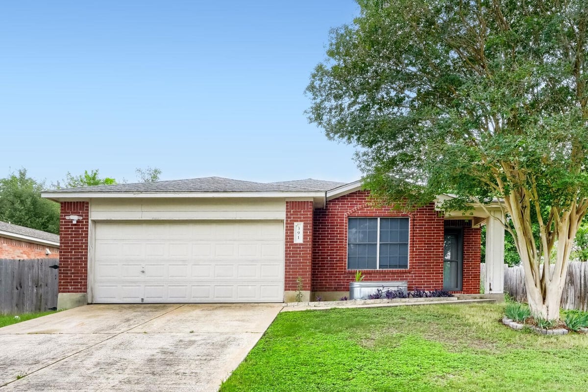 View 391 Jim Miller DR in Spring Branch Sec 1-D 391 Jim Miller DR - front exterior - Luxury home in Spring Branch Sec 1-D, Kyle, TX
