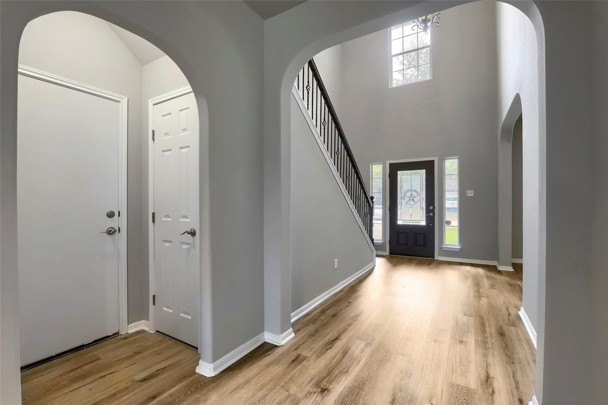 Bathroom at 391 Middle Crk - 5 bed 2 bath home