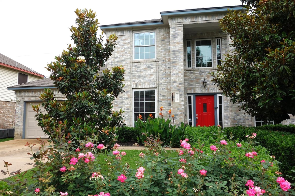 View 3912 Newland Dr in Vista Oaks Rev 1A 3912 Newland Dr - front exterior - Luxury home in Vista Oaks Rev 1A, Round Rock, TX