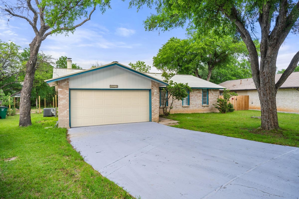 Kitchen at 3917 Leafield Dr - 3 bed 2 bath home
