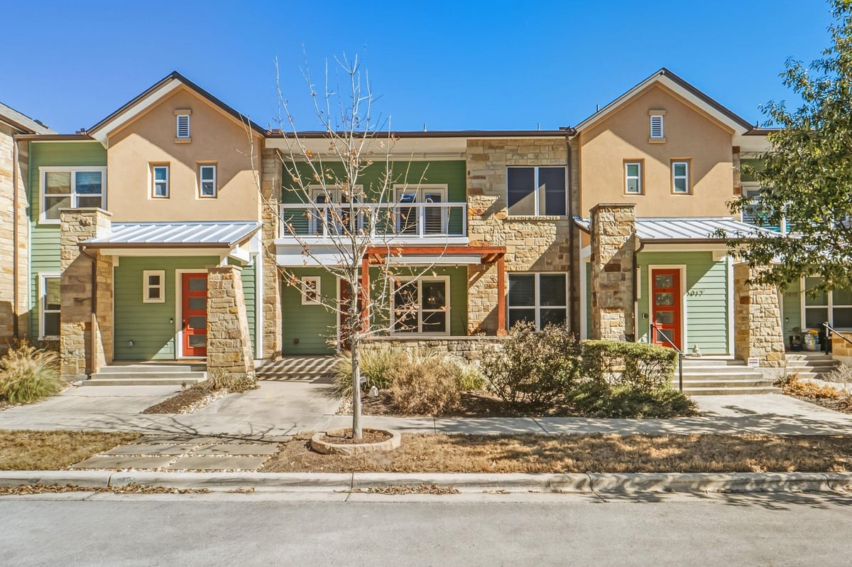 3919 Vaughan St - front exterior - Luxury home in Mueller Sec Vii-C Sub Amd, Austin, TX