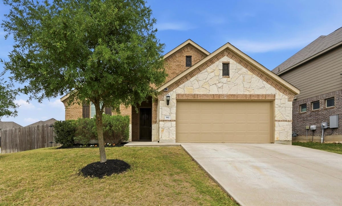 Primary bedroom at 392 Algaroba Loop - 3 bed 2 bath home