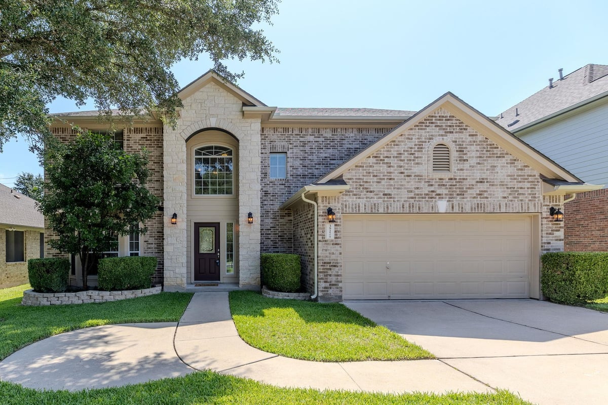 View 3922 Blue Monster CV in Forest Creek Sec 19 3922 Blue Monster CV - front exterior - Luxury home in Forest Creek Sec 19, Round Rock, TX