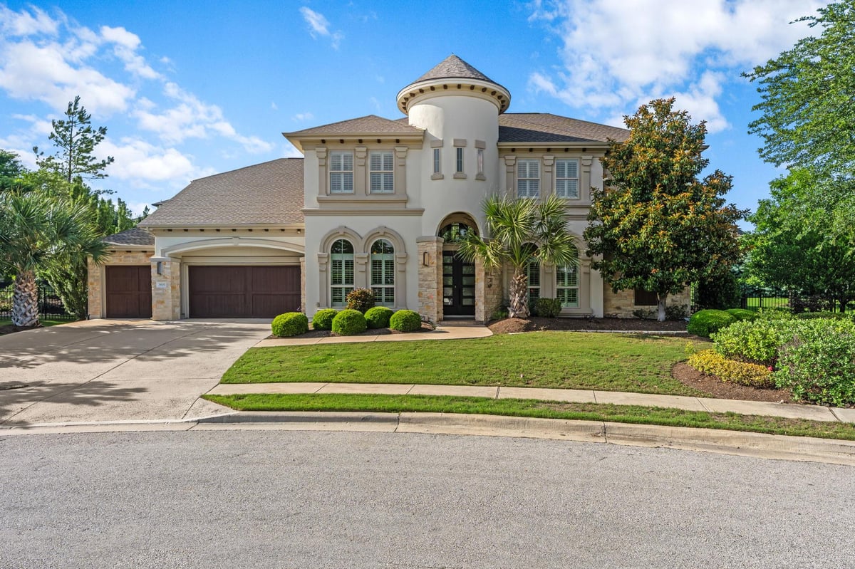 View 3925 Veneto CIR in Travisso Sec 1 Ph 1 3925 Veneto CIR - front exterior - Luxury home in Travisso Sec 1 Ph 1, Leander, TX