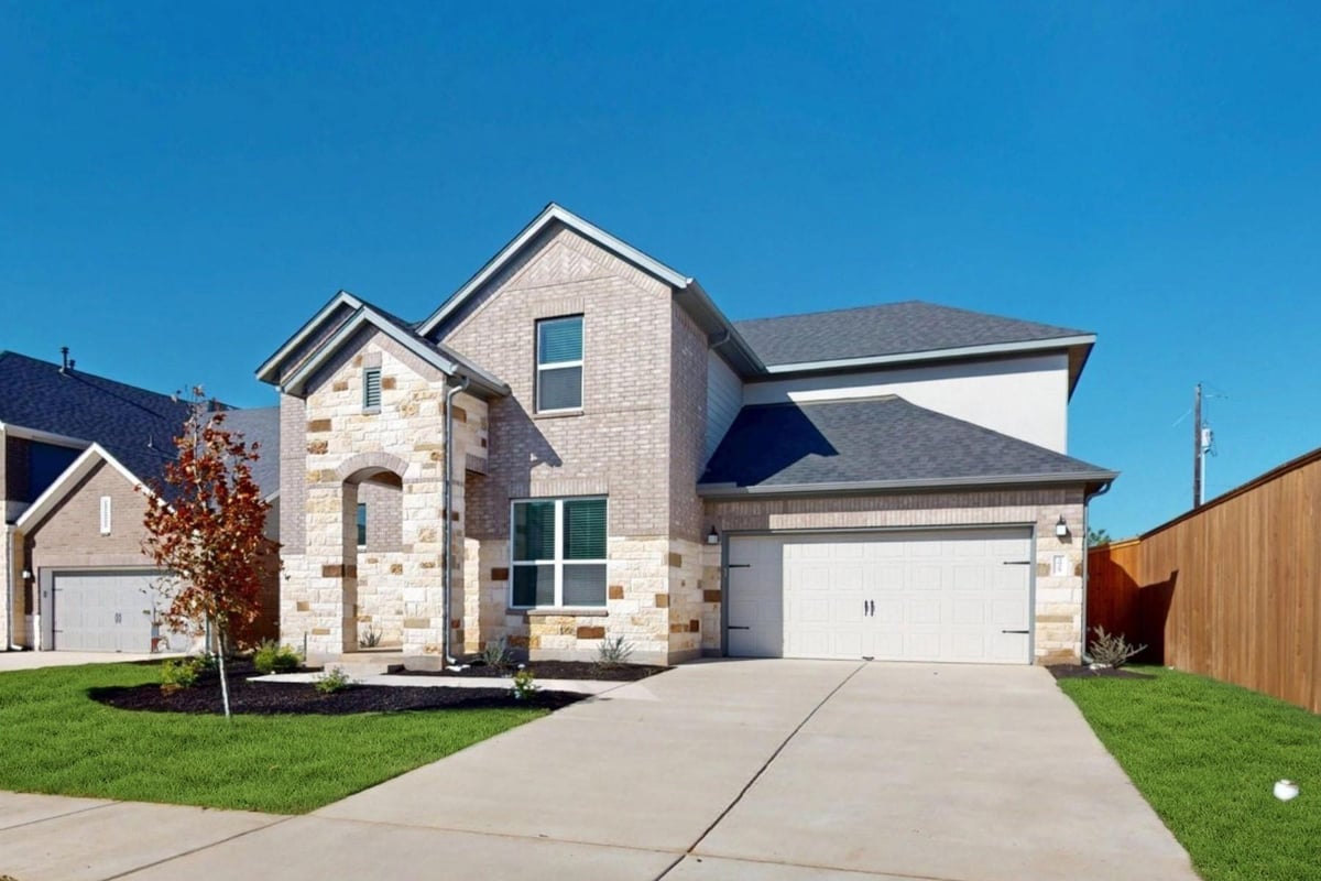 View 3925 Waxahachie Rd in Edgewood 3925 Waxahachie Rd - front exterior - Luxury home in Edgewood, Leander, TX