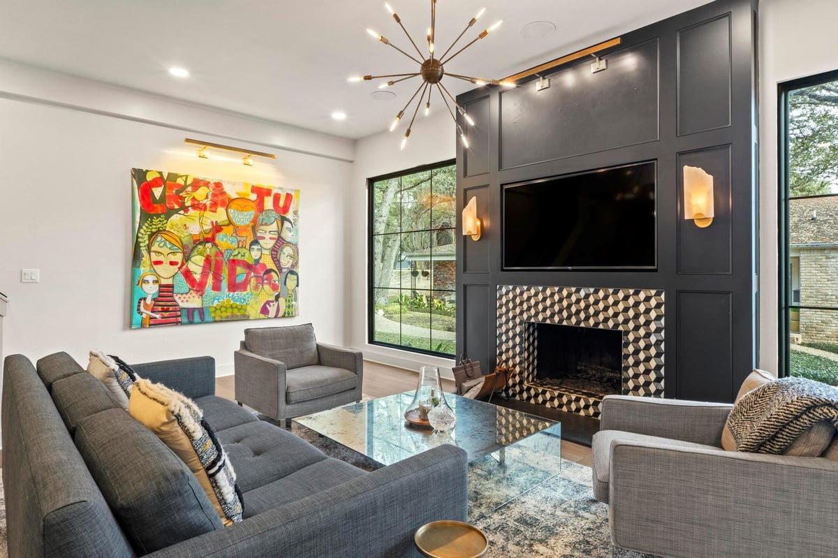 Living area at 3952 Far West Blvd - 5 bed 4 bath home