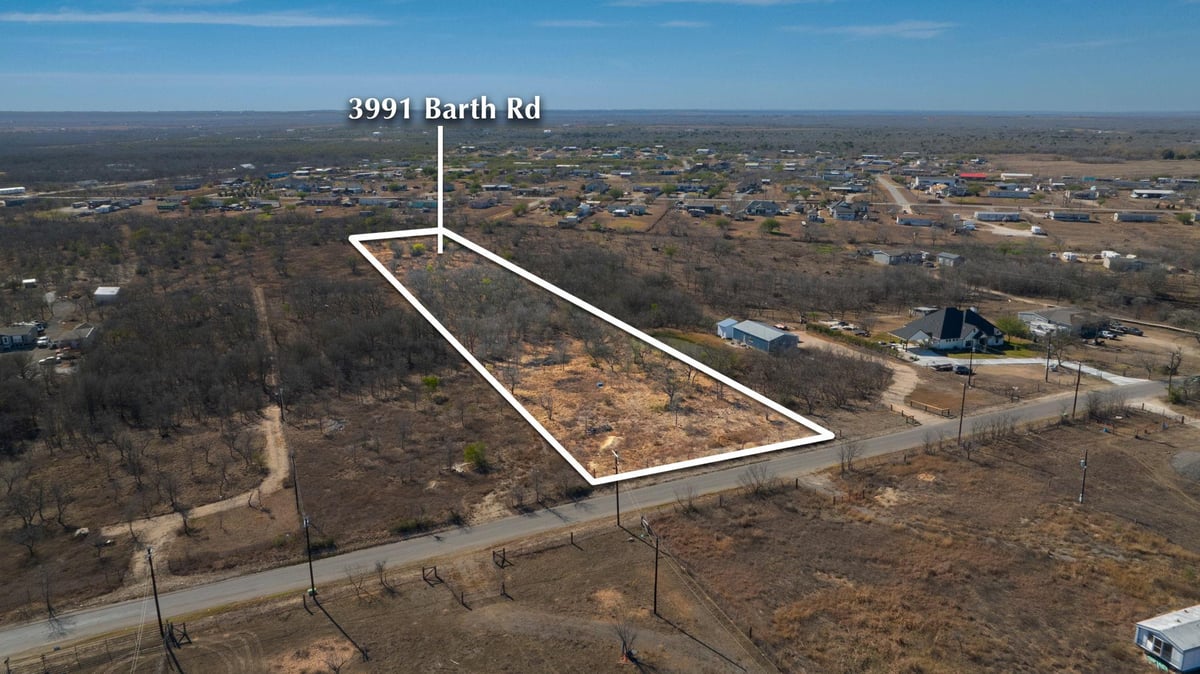 View 3991 Barth Rd in LUXOR RANCH, LOT 18, ACRES 3.11 3991 Barth Rd - front exterior - Luxury lot in LUXOR RANCH, LOT 18, ACRES 3.11, Lockhart, TX