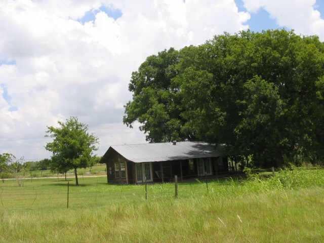 View 4 Cr 404 4 Cr 404 - front exterior - Luxury home in Taylor, TX