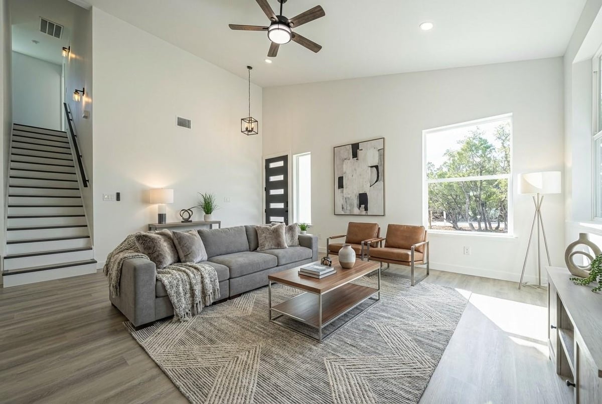 Primary bedroom at 4 Huisache Ln - 3 bed 2 bath home