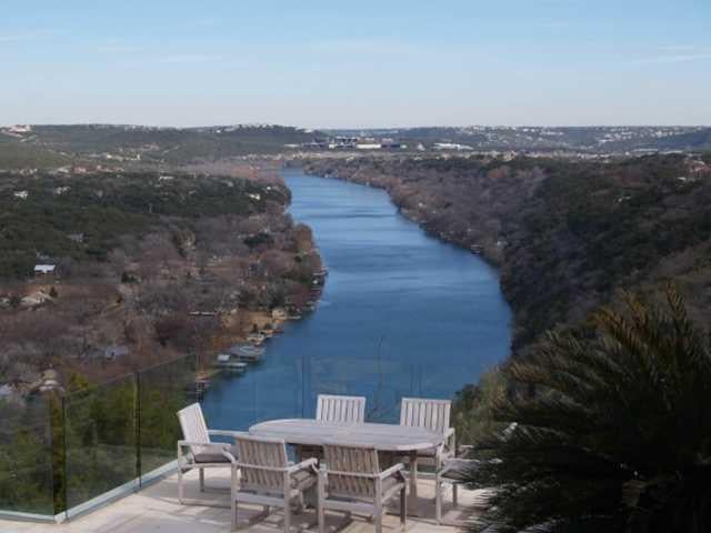 View 4 Humboldt Ln in Rob Roy 4 Humboldt Ln - property photo 1 - Luxury home in Rob Roy, Austin, TX
