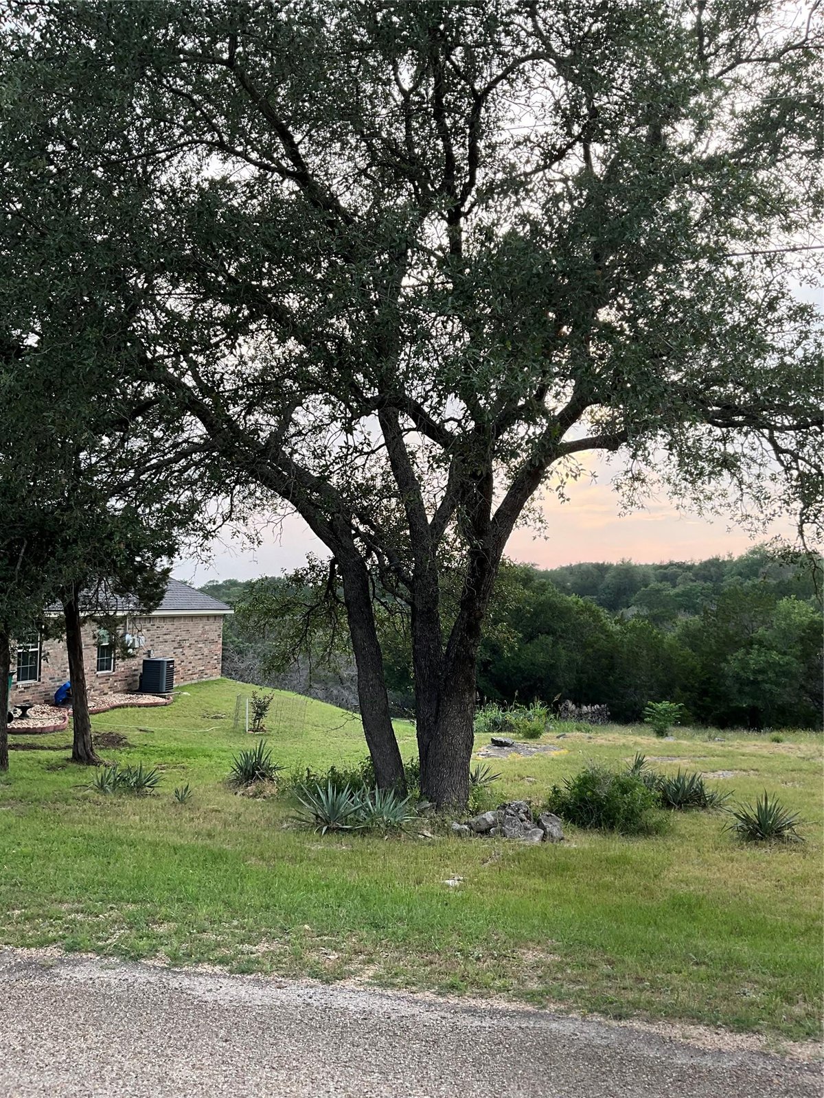Primary bedroom at 4 Oakmont Cir - Morgans Point Resort Sec 3, Belton, TX