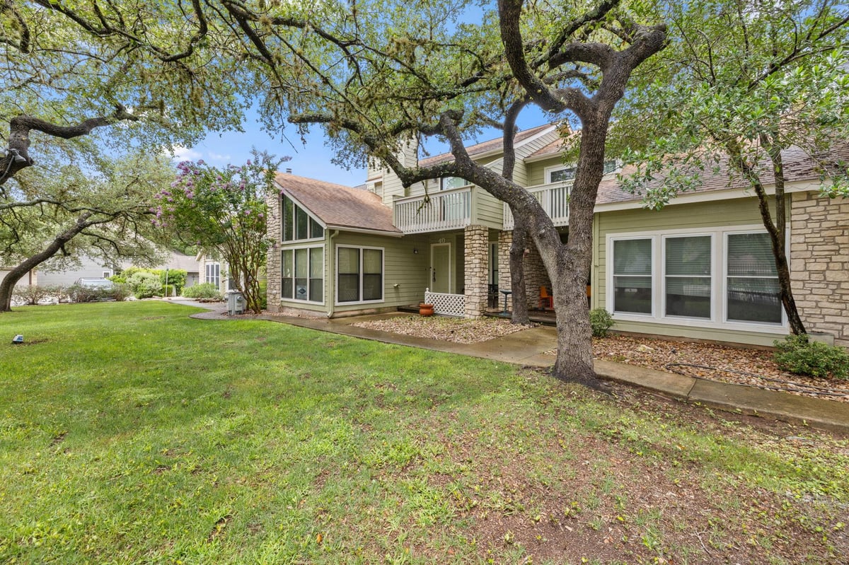 View 40 Cypress PT in Cypress Point Sec 2 40 Cypress PT - front exterior - Luxury home in Cypress Point Sec 2, Wimberley, TX
