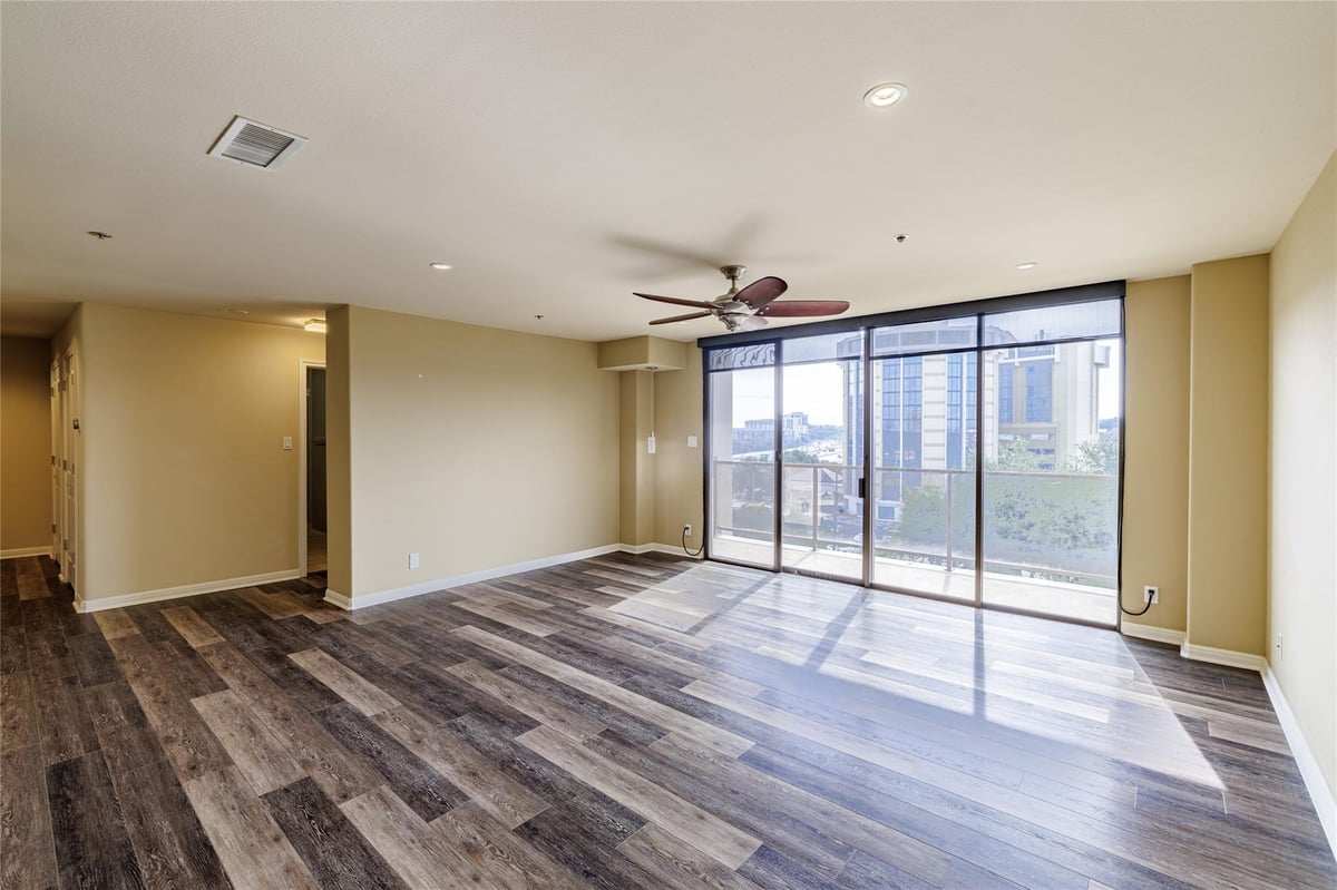 Bathroom - 40 N Interstate 35 Unit #6D3 Bathroom at 40 N Interstate 35 Unit #6D3 - 2 bed 2 bath home