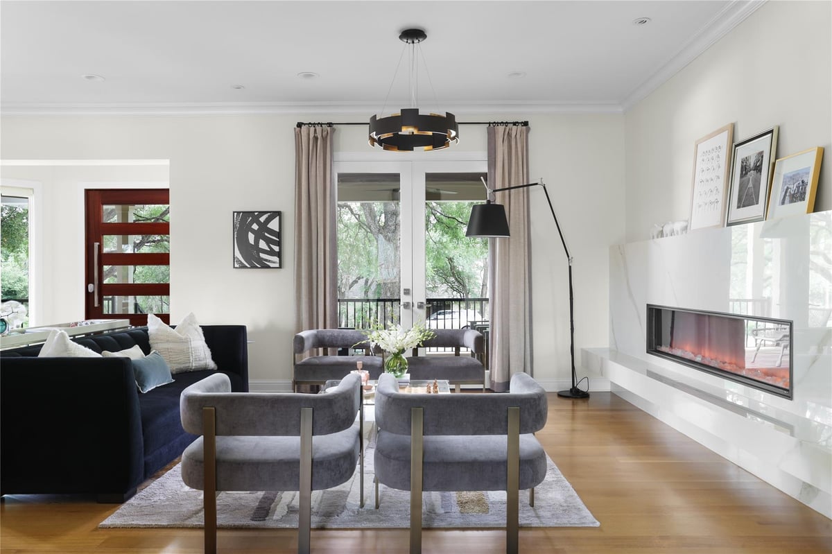 Primary bedroom at 400 ALMARION Dr - 5 bed 5 bath home