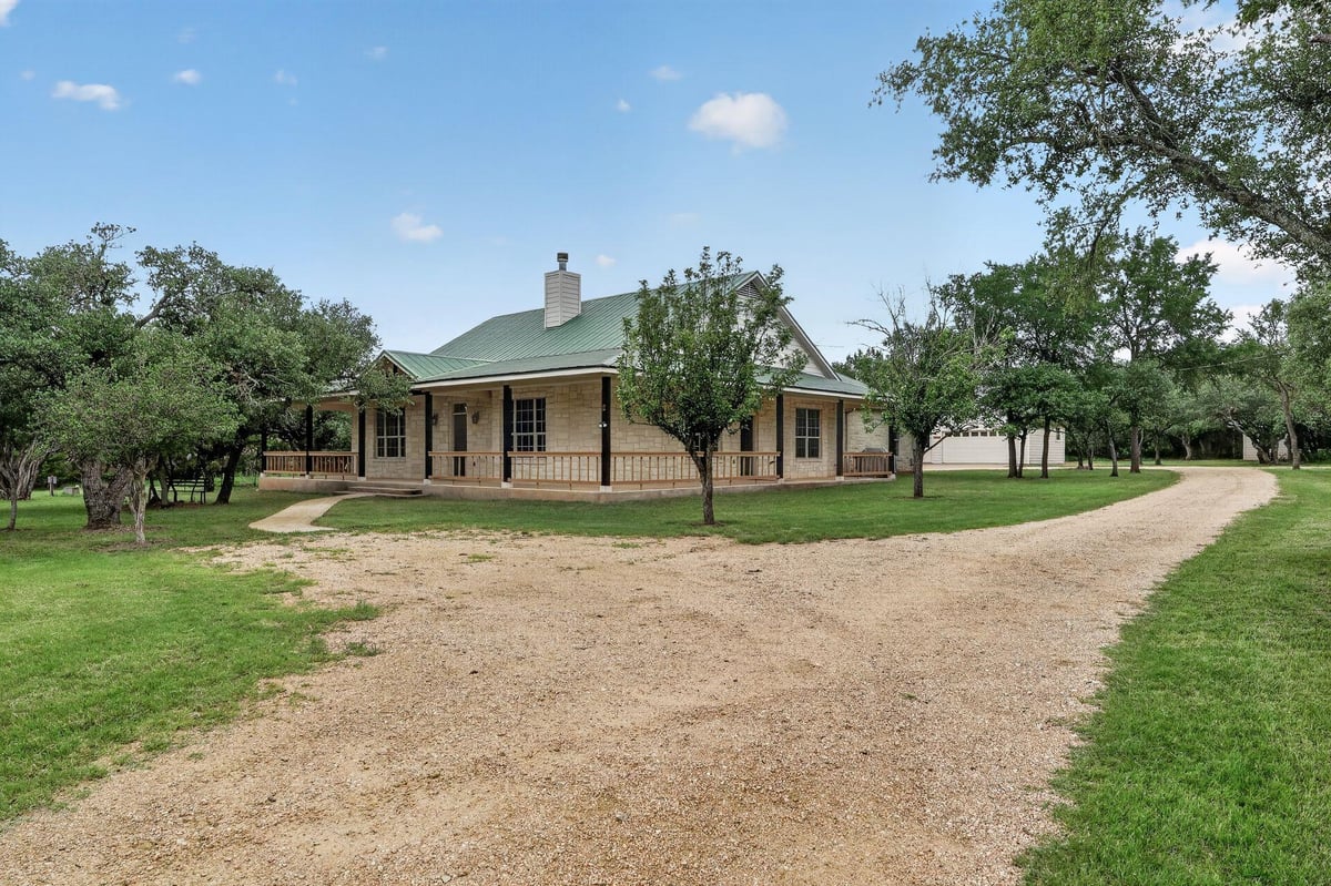 Kitchen at 400 Barton Creek Dr - 3 bed 2 bath home