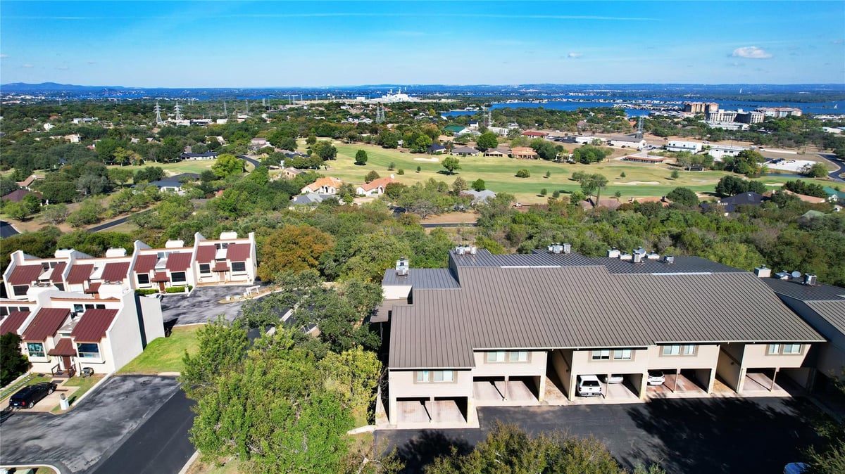 View 400 Hi There #101 in High Vista Condos 400 Hi There #101 - property photo 1 - Luxury home in High Vista Condos, Horseshoe Bay, TX