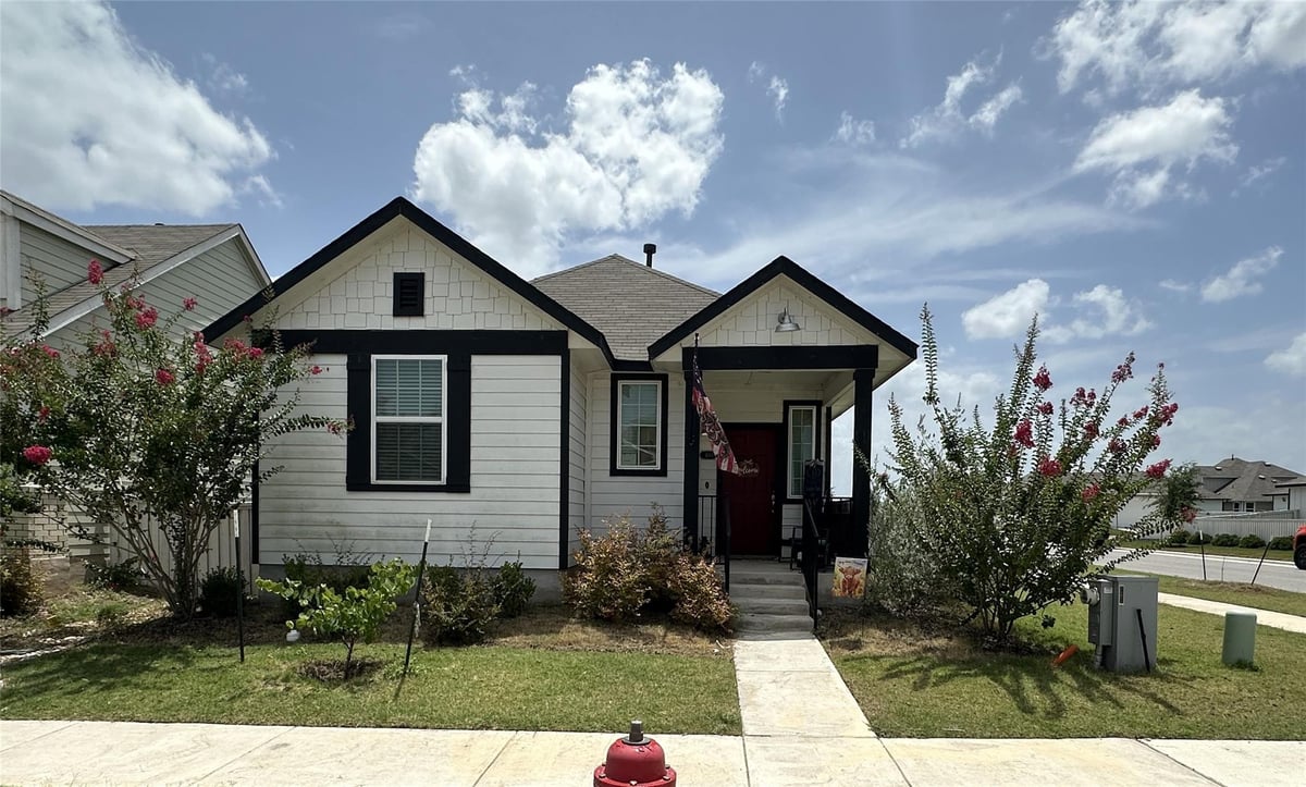 400 Hortus DR - property photo 1 - Luxury home in S1264 - Casetta Ranch, Kyle, TX