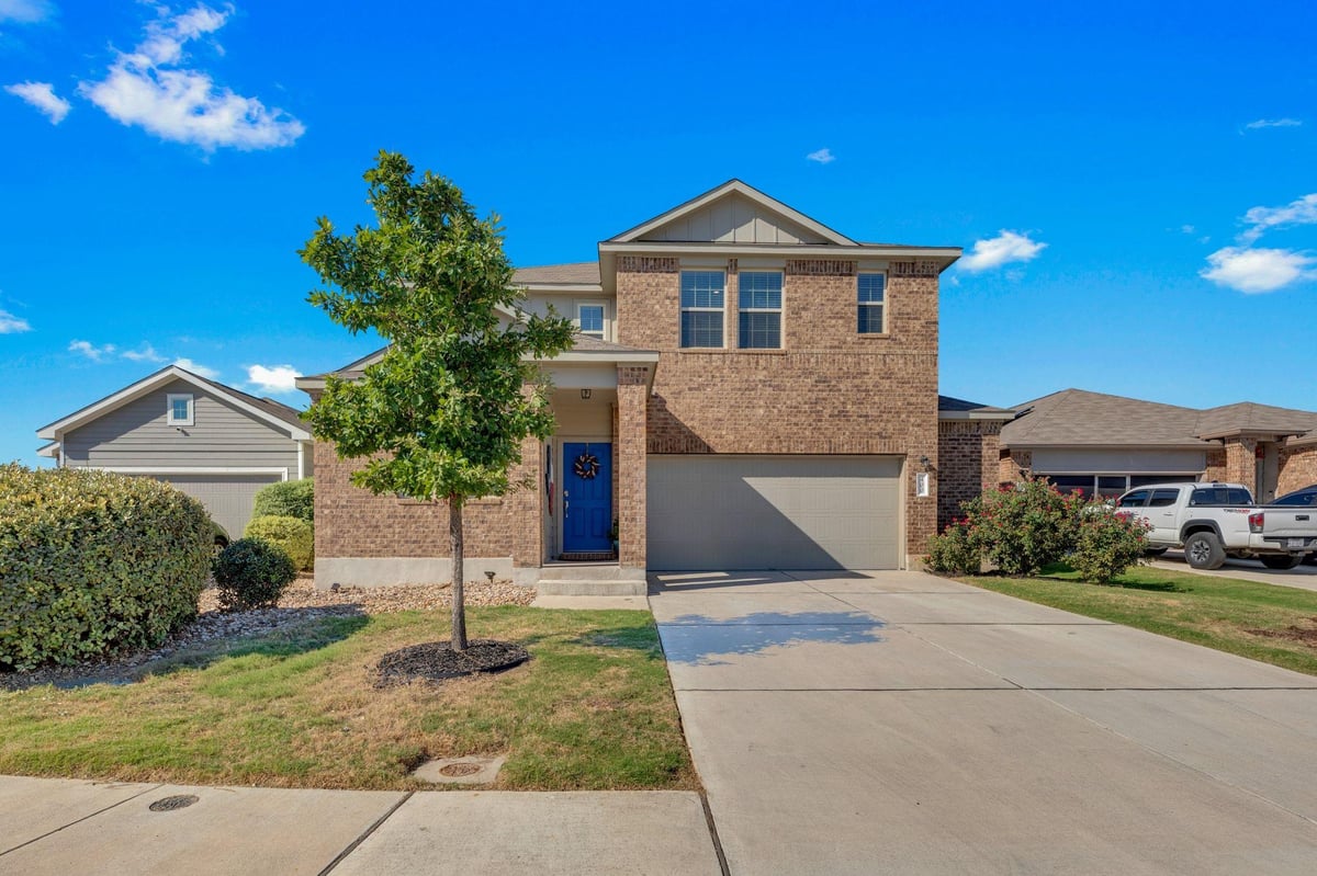View 400 Xanadu Dr in Sonterra 400 Xanadu Dr - front exterior - Luxury home in Sonterra, Jarrell, TX