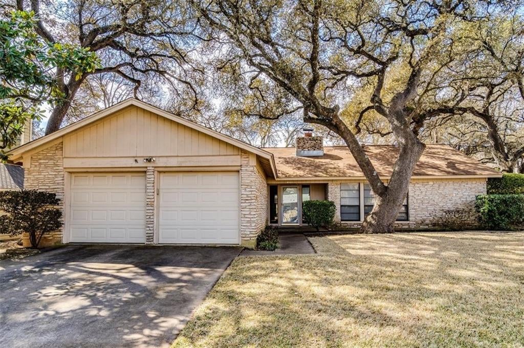 View 4005 Biscay Dr in Balcones Woods Sec 02 4005 Biscay Dr - front exterior - Luxury home in Balcones Woods Sec 02, Austin, TX