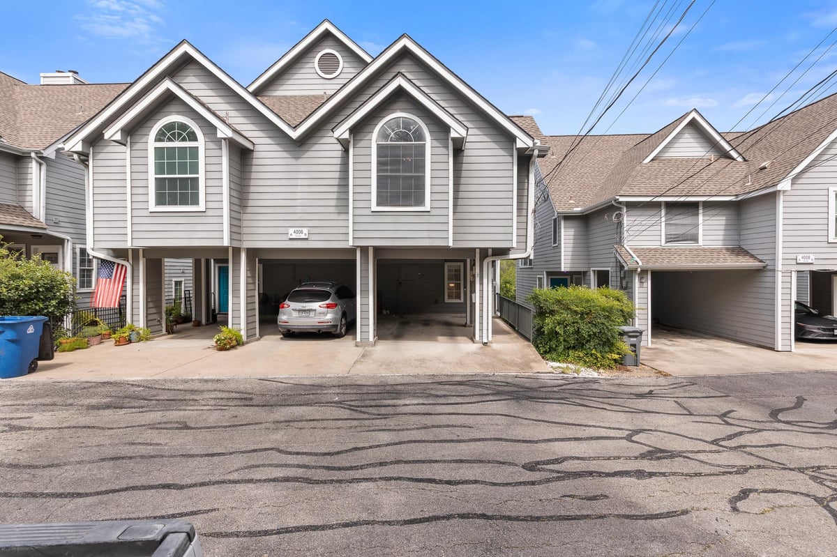 View 4006 Shoal Creek BLVD Unit #B in Shoal Creek Park 02 4006 Shoal Creek BLVD Unit #B - front exterior - Luxury home in Shoal Creek Park 02, Austin, TX