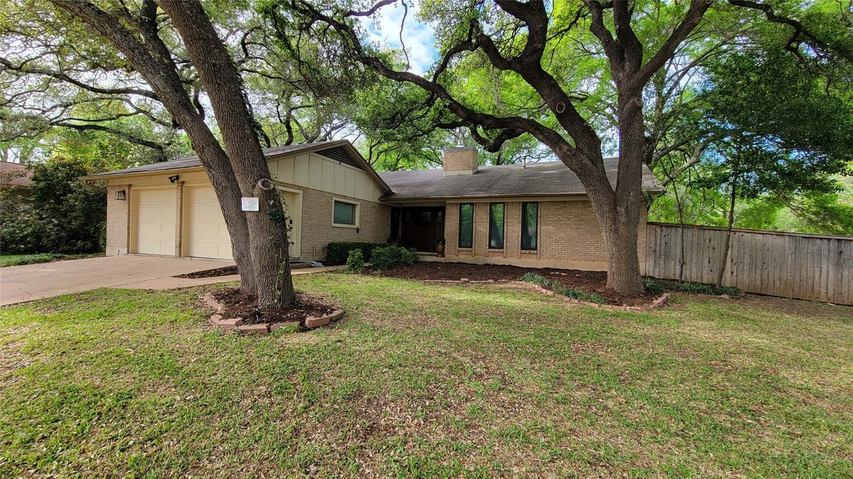 View 4008 Cordova Dr in Balcones Woods Sec 02 4008 Cordova Dr - front exterior - Luxury home in Balcones Woods Sec 02, Austin, TX