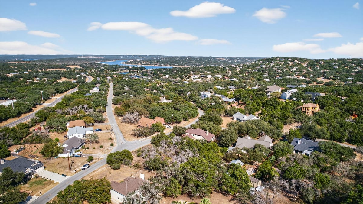 View 401 Cargill Dr in Briarcliff Inc Sec 09 Amd 401 Cargill Dr - front exterior - Luxury lot in Briarcliff Inc Sec 09 Amd, Spicewood, TX