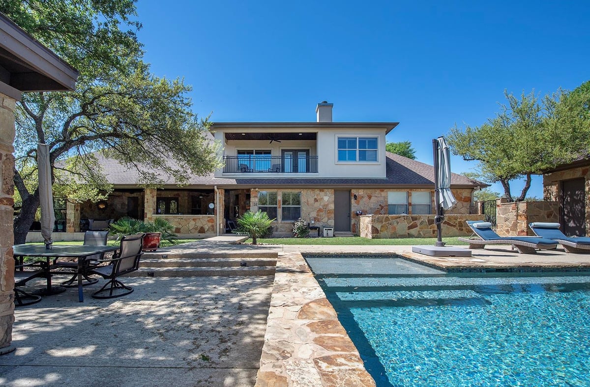 401 Goldridge DR - front exterior - Luxury home in Westlake of the Woods, Georgetown, TX