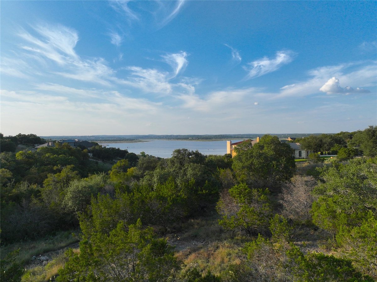 View 401 Scarlet CT in Canyon Lake 401 Scarlet CT - property photo 1 - Luxury lot in Canyon Lake, Canyon Lake, TX