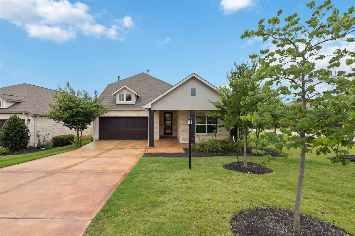 View 401 Sitlington LN in Rough Hollow 401 Sitlington LN - property photo 1 - Luxury home in Rough Hollow, Austin, TX
