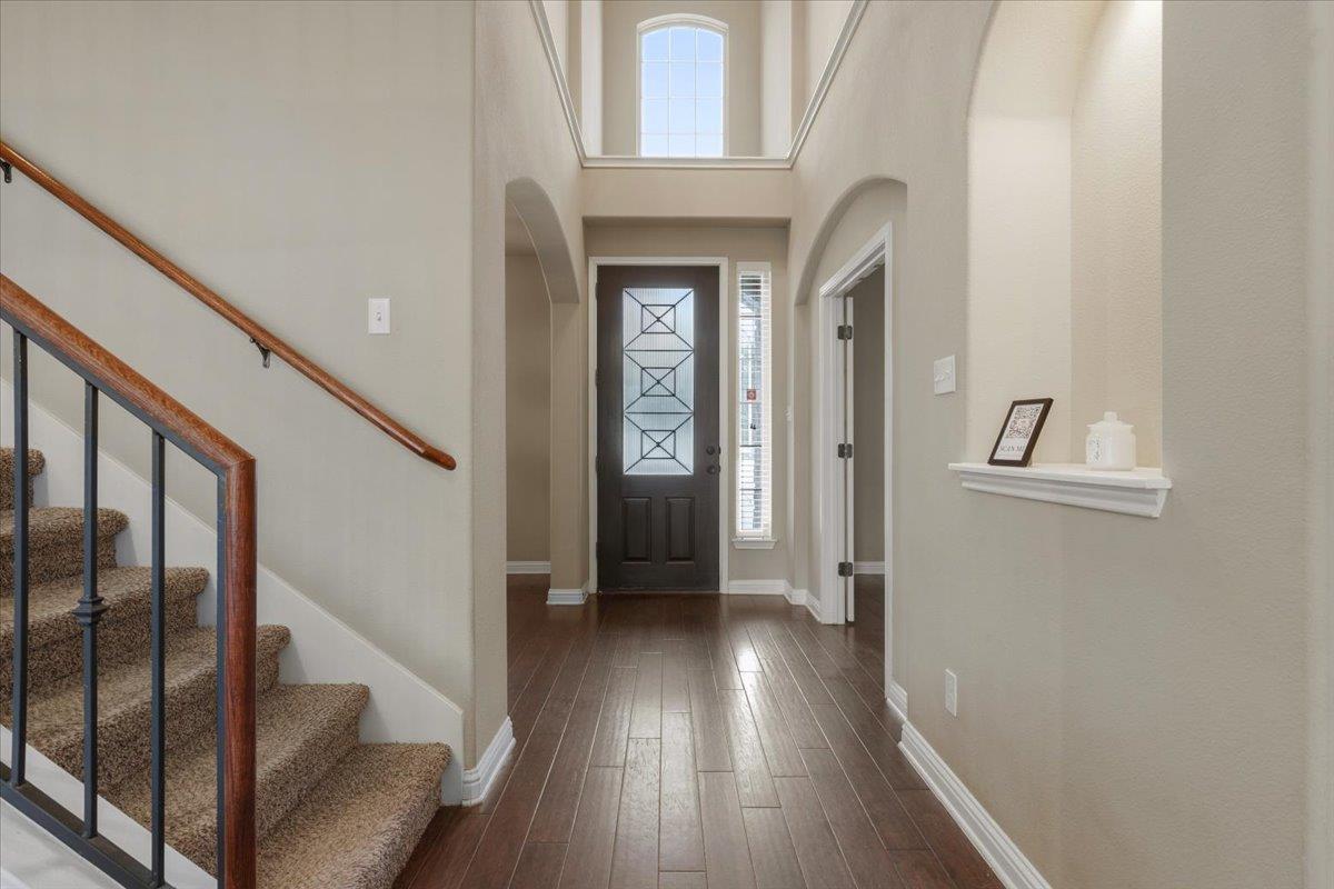 Primary bedroom at 401 Spanish Mustang Dr - 5 bed 4 bath home