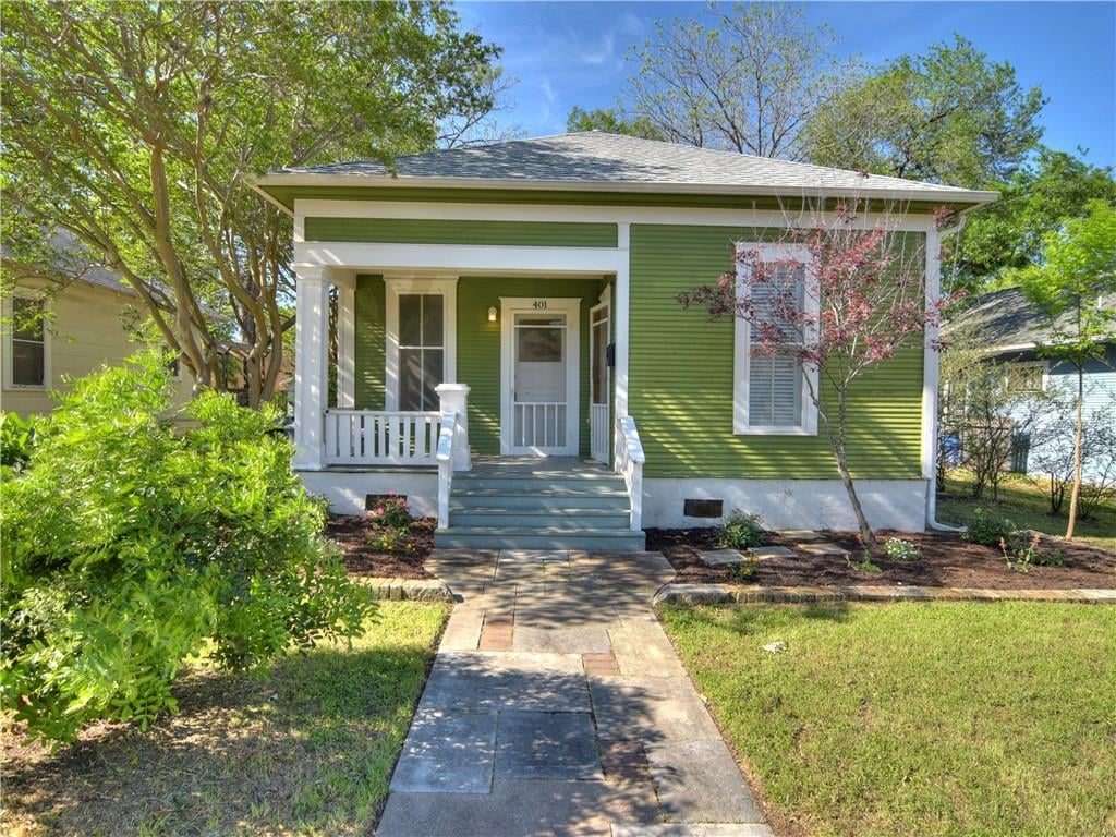 View 401 W 37th in Lakeview Add 401 W 37th - front exterior - Luxury home in Lakeview Add, Austin, TX