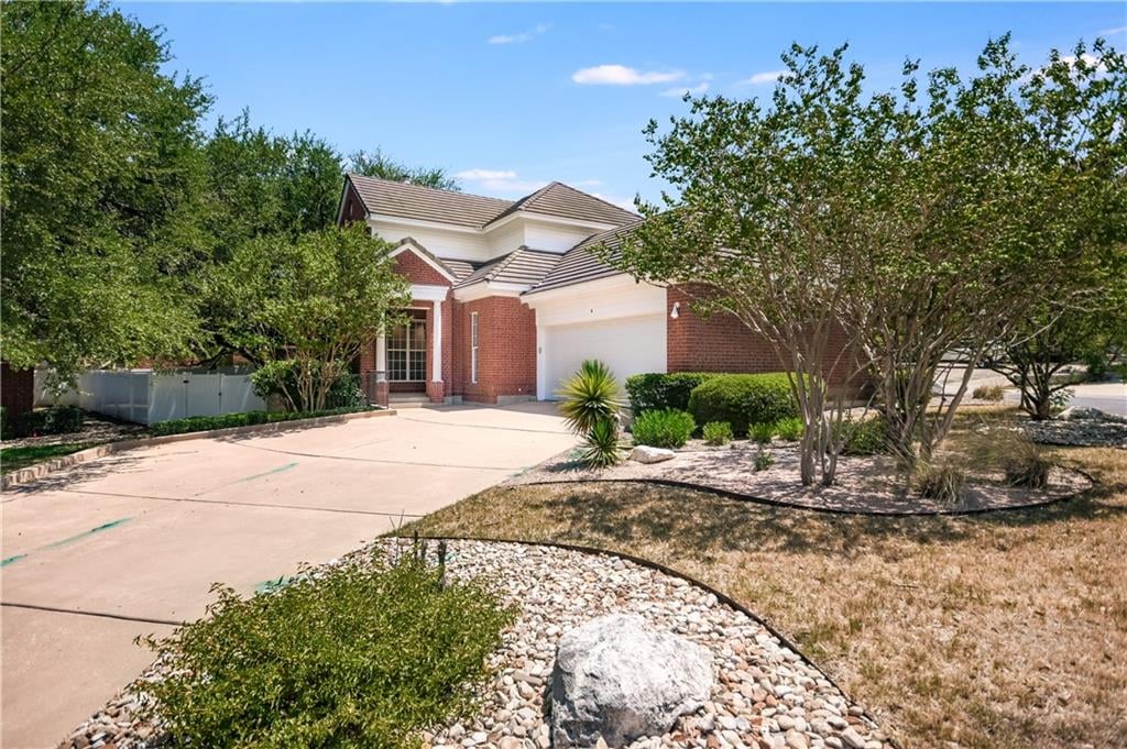 View 4010 Long Champ DR Unit #8 in Davenport 4010 Long Champ DR Unit #8 - front exterior - Luxury home in Davenport, Austin, TX