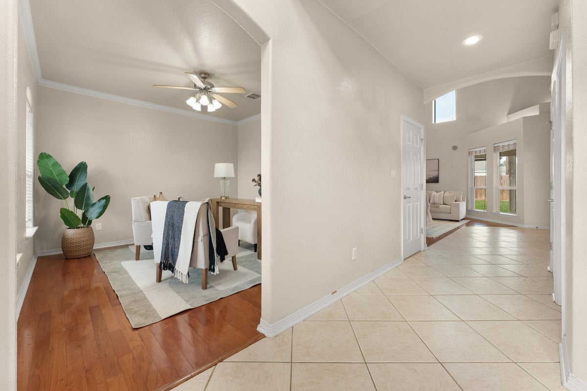 Bathroom at 4012 Creekview Trl - 5 bed 3 bath home