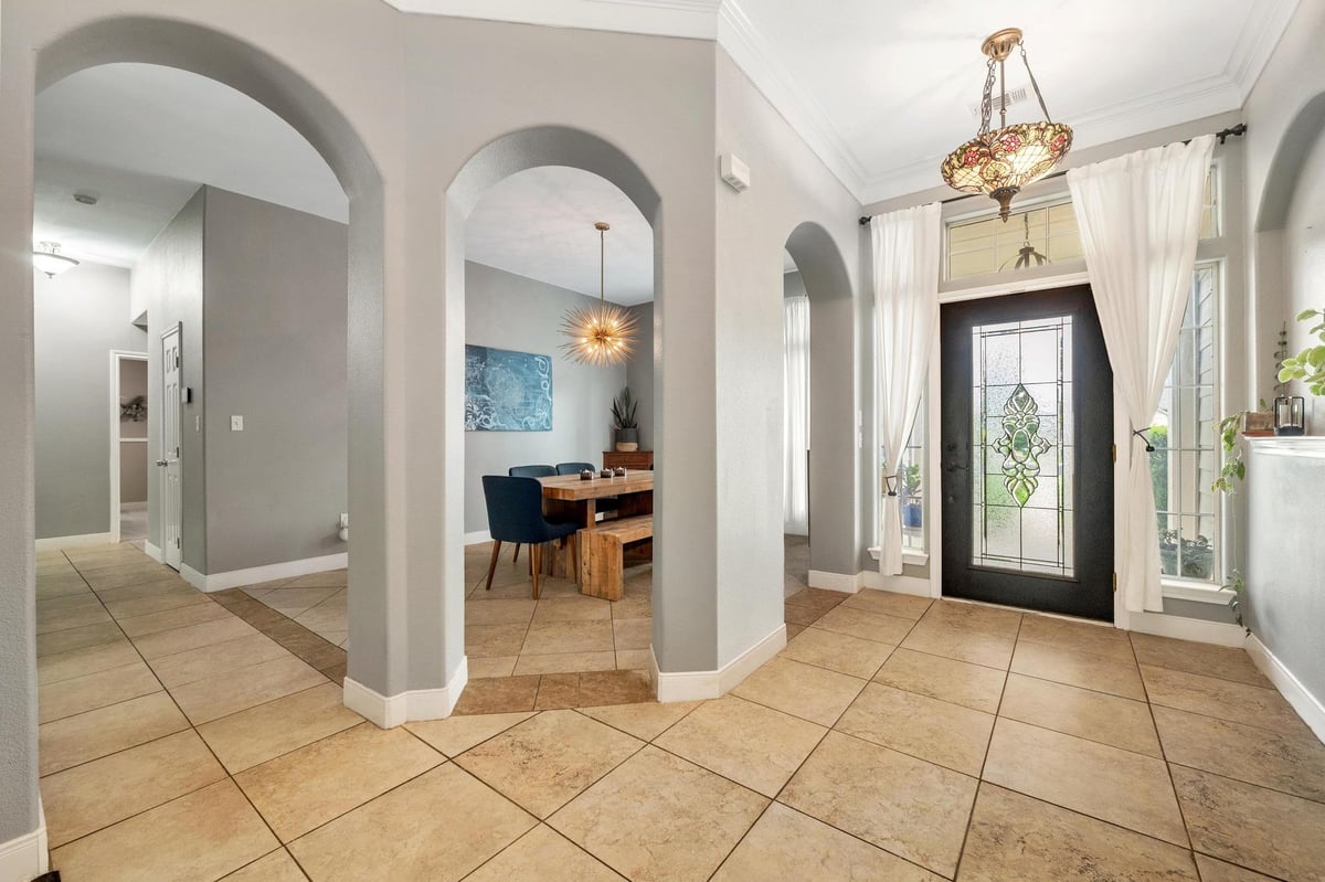 Living area at 4013 Harvey Penick Dr - 4 bed 2 bath home