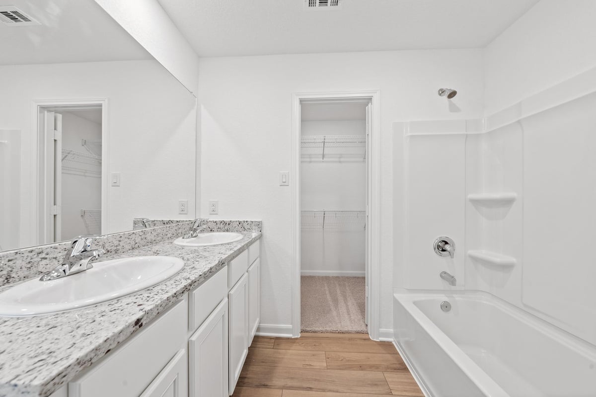 Kitchen at 402 Aplite Pass - 3 bed 2 bath home