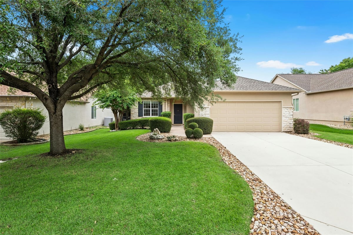 View 402 Colorado River RD in Sun City Texas Neighborhood 13 Ph 02 Pud Blk 402 Colorado River RD - front exterior - Luxury home in Sun City Texas Neighborhood 13 Ph 02 Pud Blk, Georgetown, TX