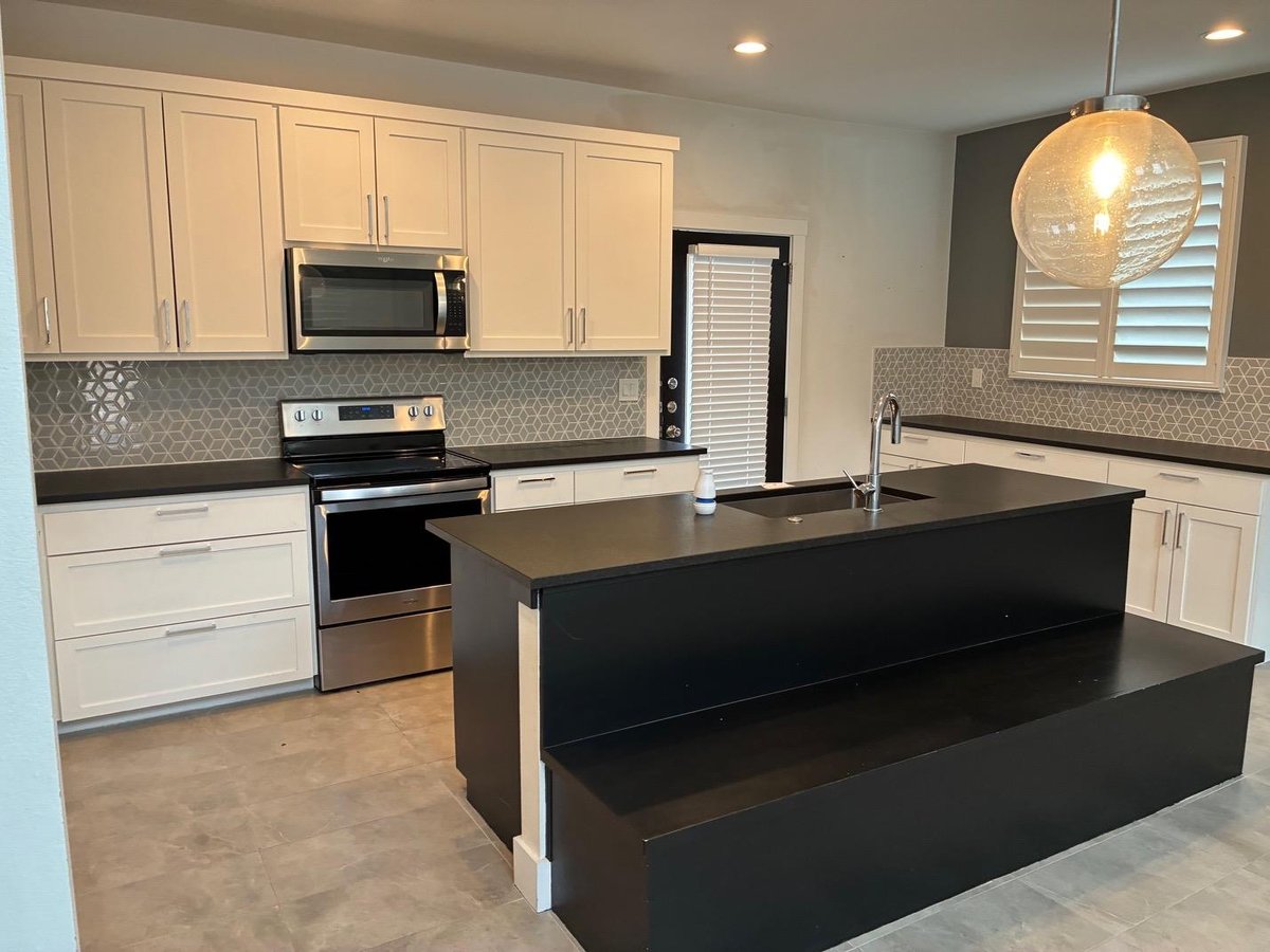Kitchen at 403 Summit Ridge Dr N - 3 bed 2 bath home