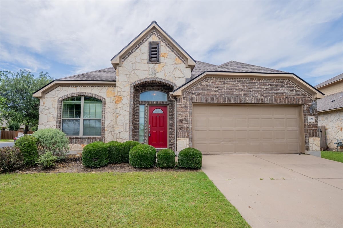 403 Tascate ST - front exterior - Luxury home in Georgetown Village Sec 09 Ph 01 Pud, Georgetown, TX