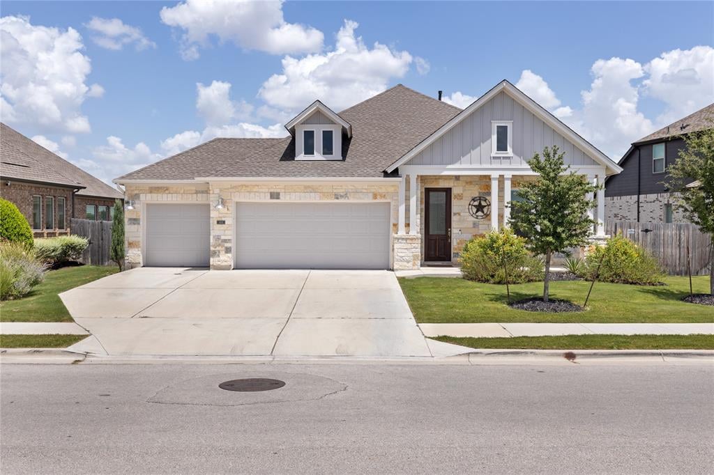 Primary bedroom at 404 Simmental Loop - 3 bed 2 bath home