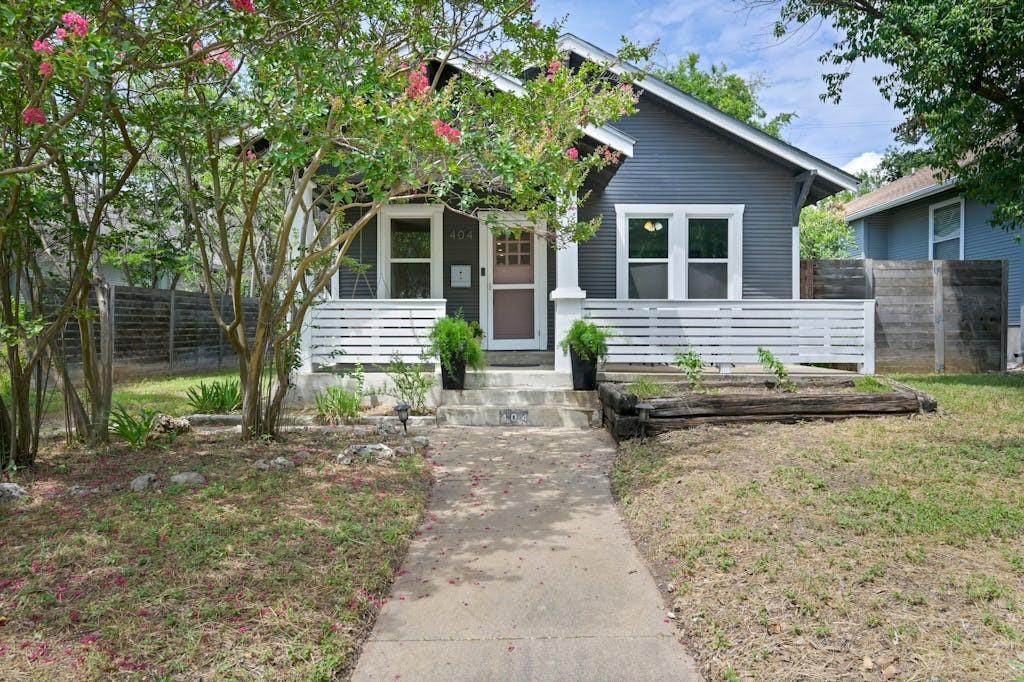 View 404 W 37th St in Lakeview Add 404 W 37th St - front exterior - Luxury home in Lakeview Add, Austin, TX