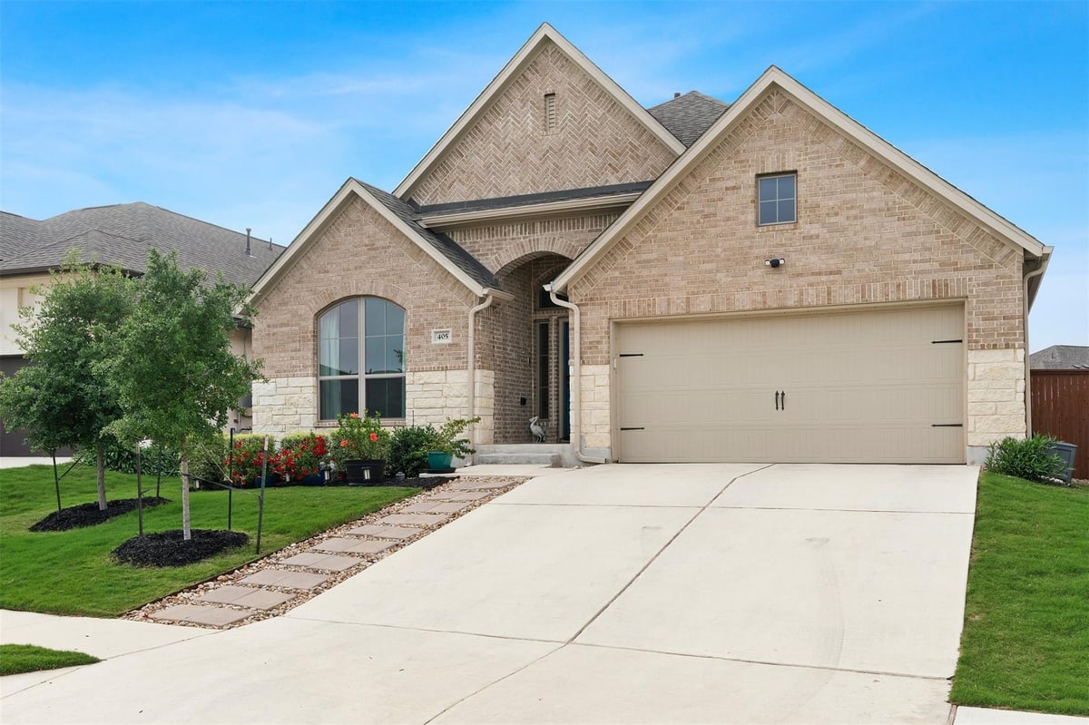 405 Glen Arbor DR - front exterior - Luxury home in Santa Rita, Liberty Hill, TX